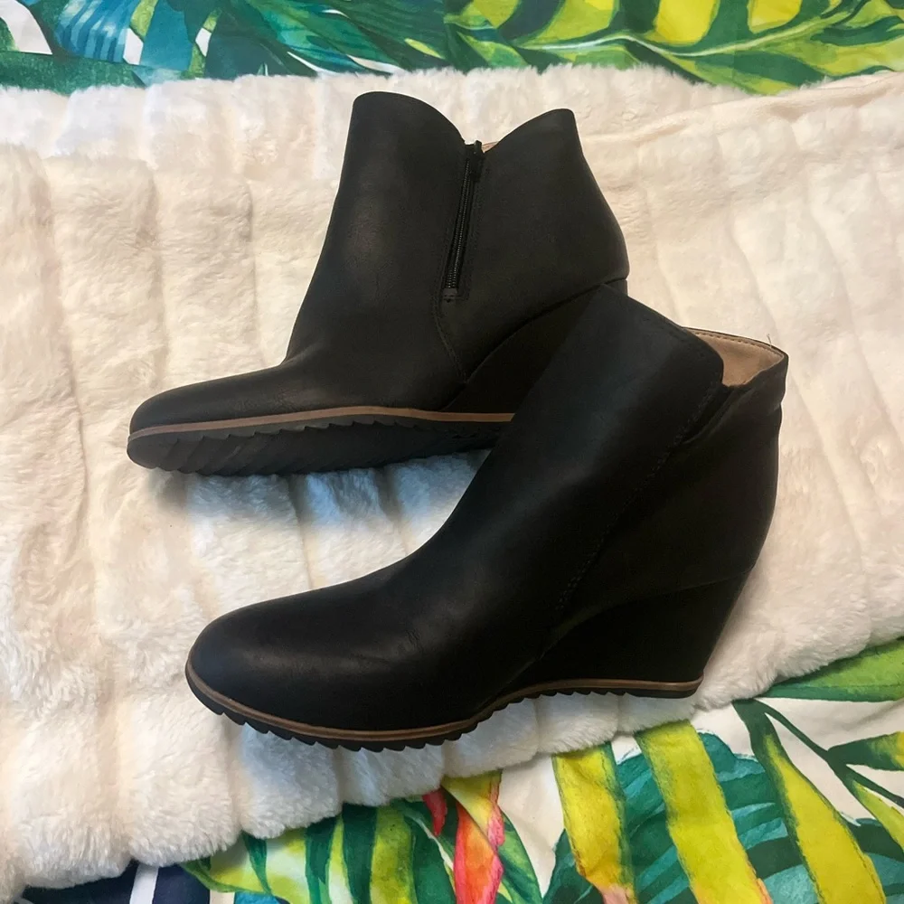 Soul Naturalizer Hudson 10M Black Leather Side Zip Fall Winter Wedge Booties
